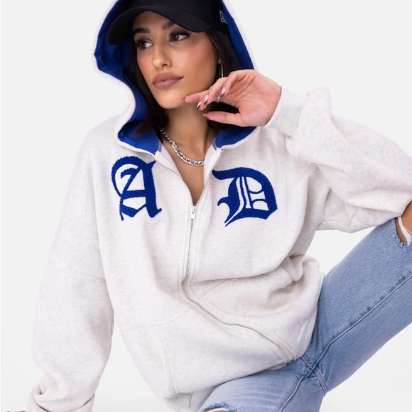 Adika Tops - Adika oversized zip up hoodie